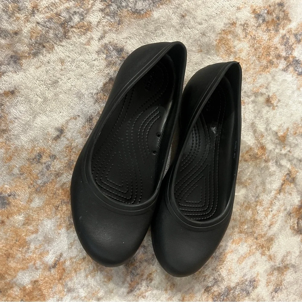 CROCS Brooklyn Flat Black Size 9